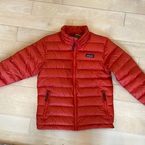 Patagonia kids size Small (7-8) red jacket brand new with tags
